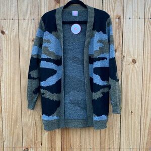 Women’s camouflage cardigan